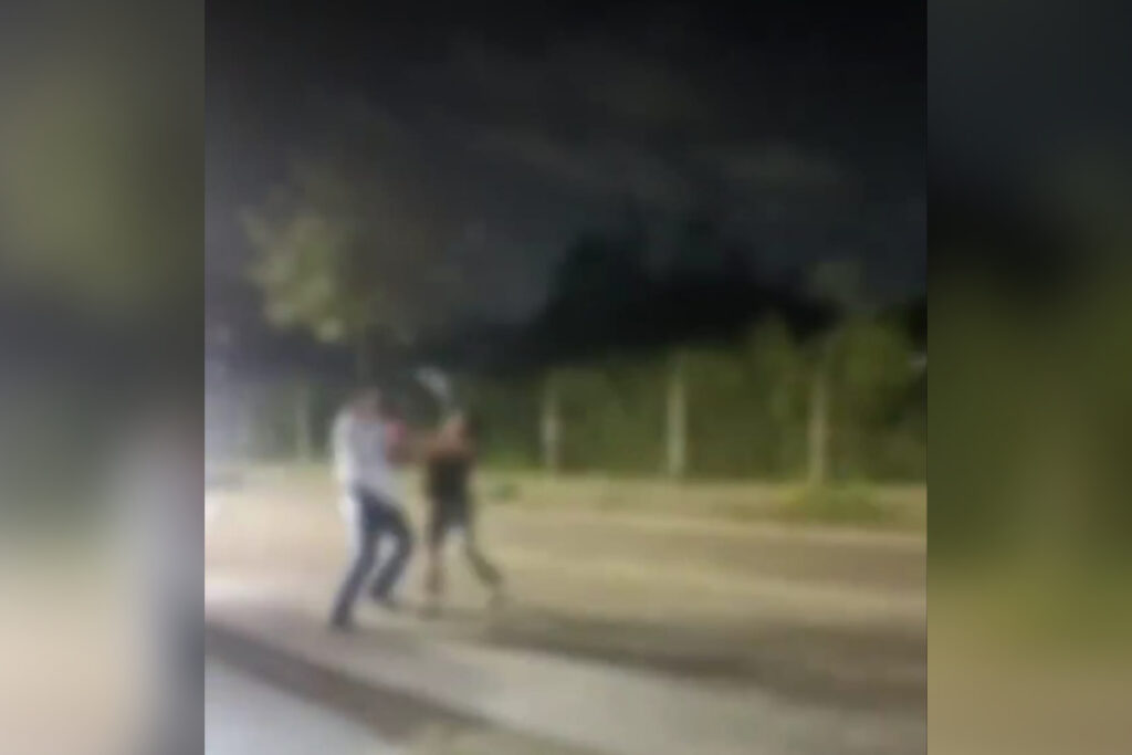 choques-e-socos:-motorista-de-onibus-e-mulher-tem-briga-violenta-em-bh.-video