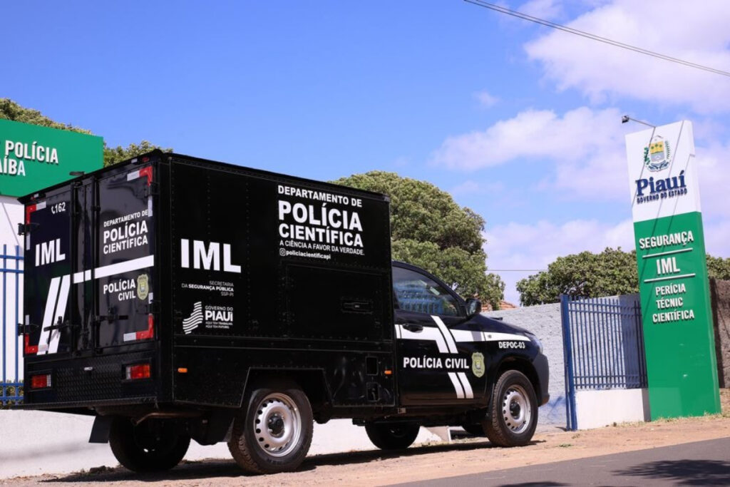 mae-e-filho-sao-assassinados-a-tiros-no-meio-da-rua-por-homem-em-moto