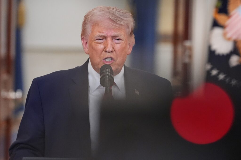 trump-provoca-colbert-com-video-de-ia-apos-fim-do-the-late-show:-veja