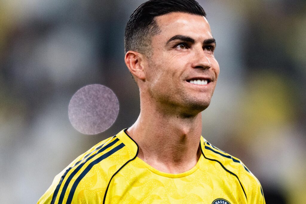 cristiano-ronaldo-e-o-atleta-mais-bem-pago-do-mundo-pela-sexta-vez