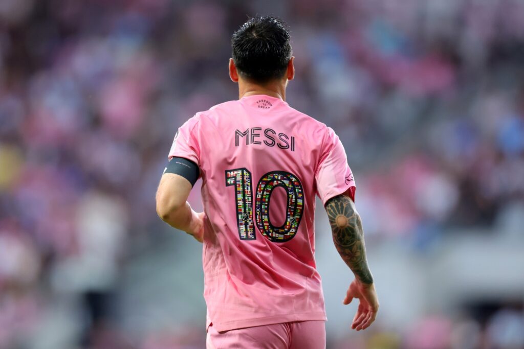 messi-sente-lesao-na-coxa-as-vesperas-da-copa-do-mundo