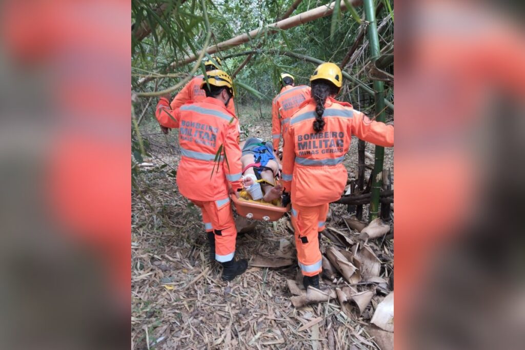 mg:-mulher-cai-a-caminho-de-pescaria-e-precisa-de-resgate-dificil.-video