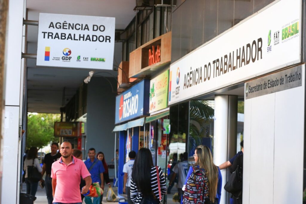 saude-e-comercio-se-destacam-entre-as-vagas-desta-terca-(26/5)-no-df