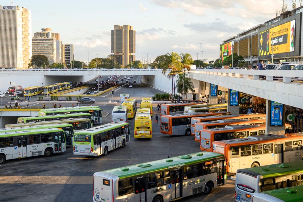 onibus-no-df-rodam-com-quase-o-dobro-da-vida-util,-aponta-relatorio