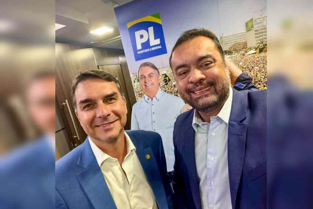 vorcaro-gruda-como-craca-em-flavio-bolsonaro