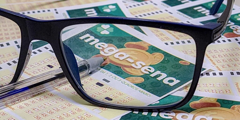 Mega-Sena sorteia prêmio estimado em R$ 3,5 milhões nesta terça-feira mega-sena-sorteia-premio-estimado-em-r$-3,5-milhoes-nesta-terca-feira