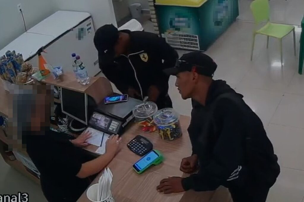 “xaveco”-em-assalto:-ladrao-beija-vitima-apos-roubo-no-entorno-do-df.-veja-video