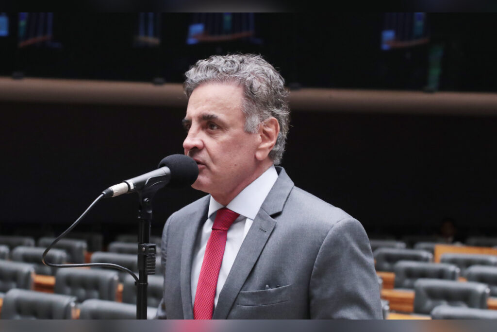 diretorios-estaduais-defendem-candidatura-de-aecio-neves-a-presidencia