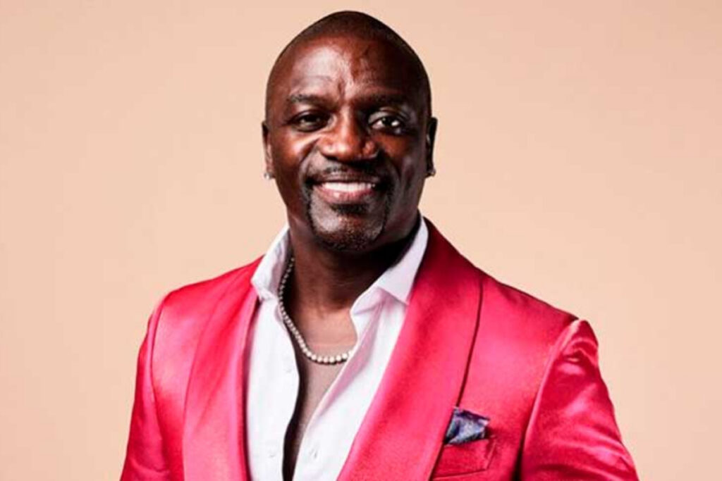 akon-explica-regras-da-relacao-e-hierarquia-entre-as-multiplas-esposas