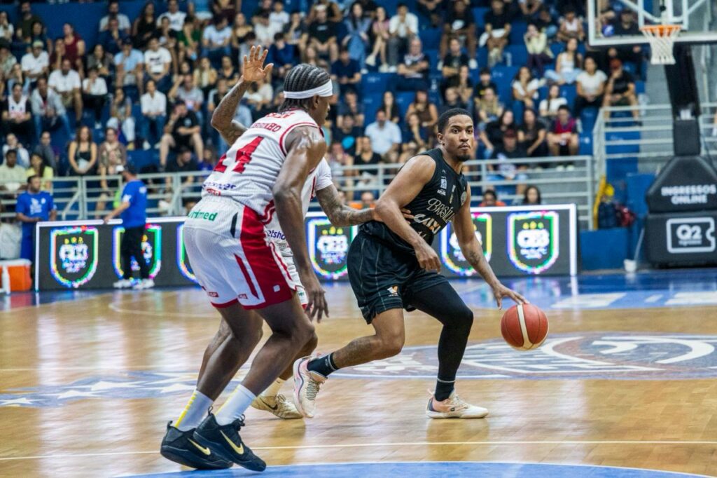 nbb:-brasilia-basquete-vence-franca-e-forca-5o-jogo-da-semifinal