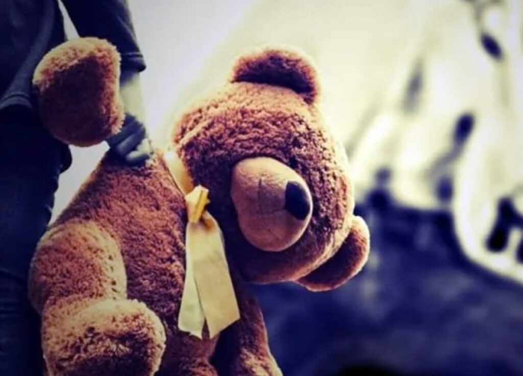 menino-de-4-anos-e-encontrado-chorando-e-sozinho-as-margens-de-rodovia
