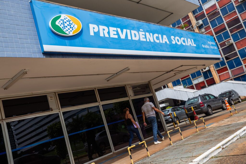 inss:-vazamento-de-dados-expos-2,8-milhoes-de-cpfs;-98%-de-falecidos