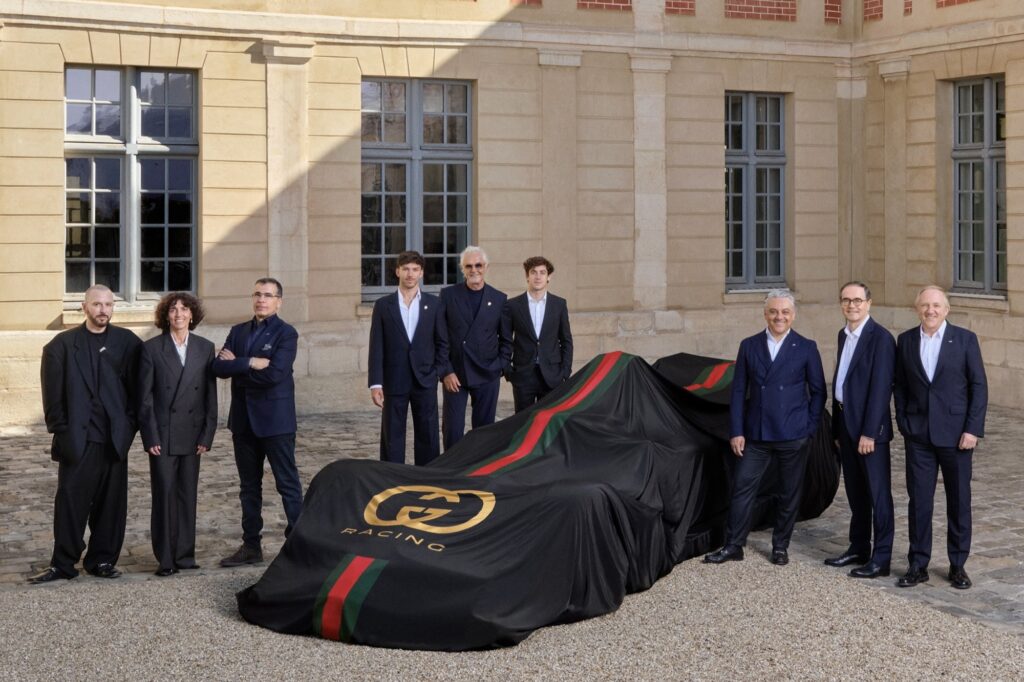 alpine-e-gucci-confirmam-parceria-para-disputa-da-formula-1-em-2027