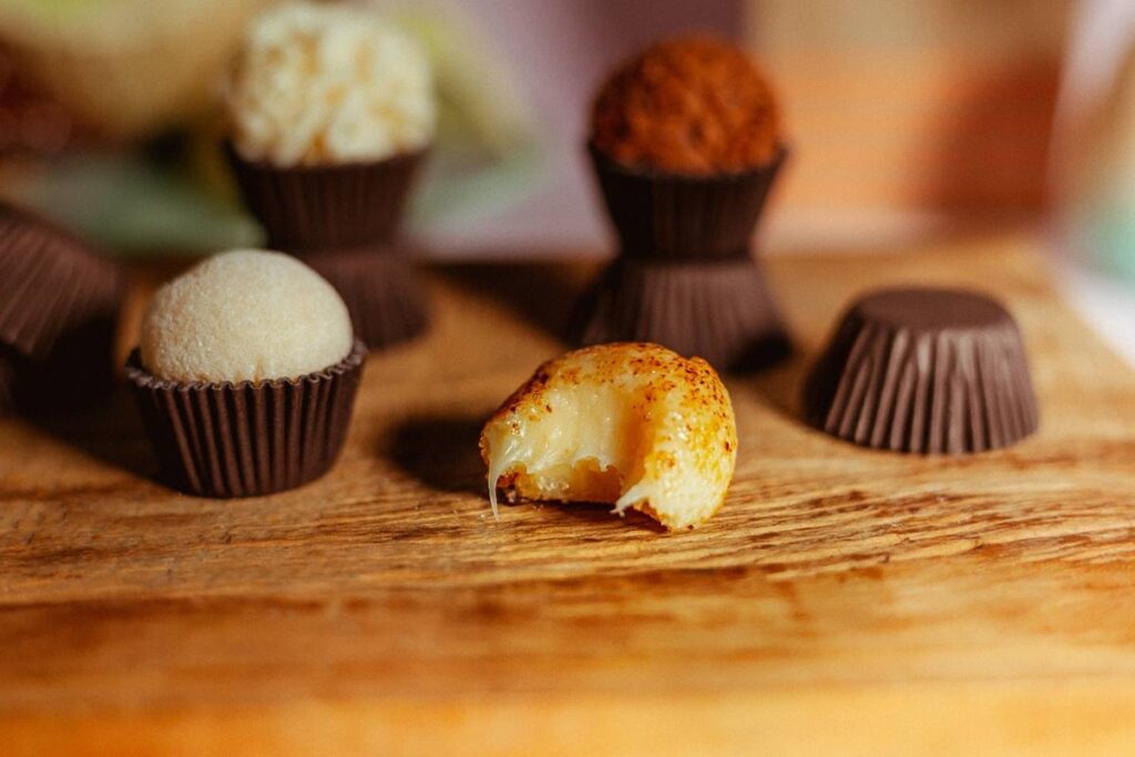 brigadeiro-de-pamonha-com-3-ingredientes-vai-virar-seu-doce-favorito