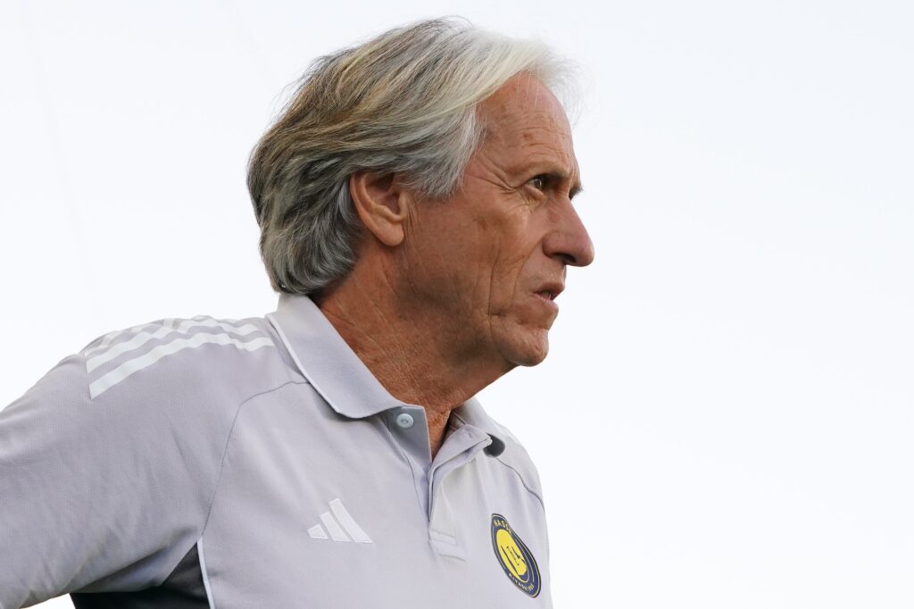 apos-titulo-saudita,-al-nassr-anuncia-saida-de-jorge-jesus