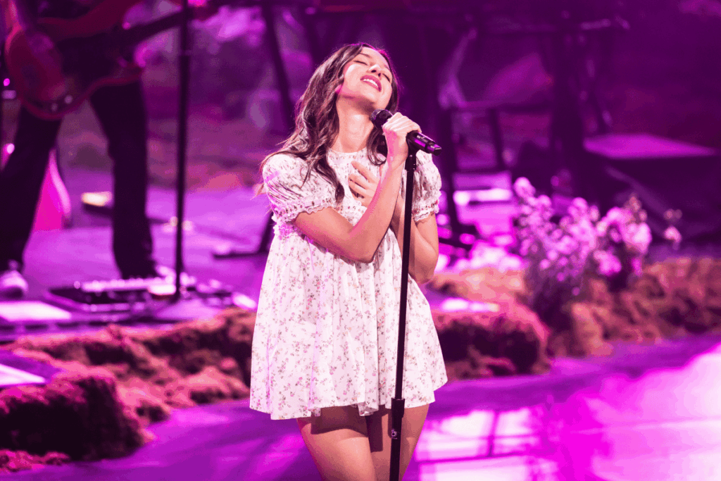 olivia-rodrigo-rebate-criticas-ao-uso-de-babydoll