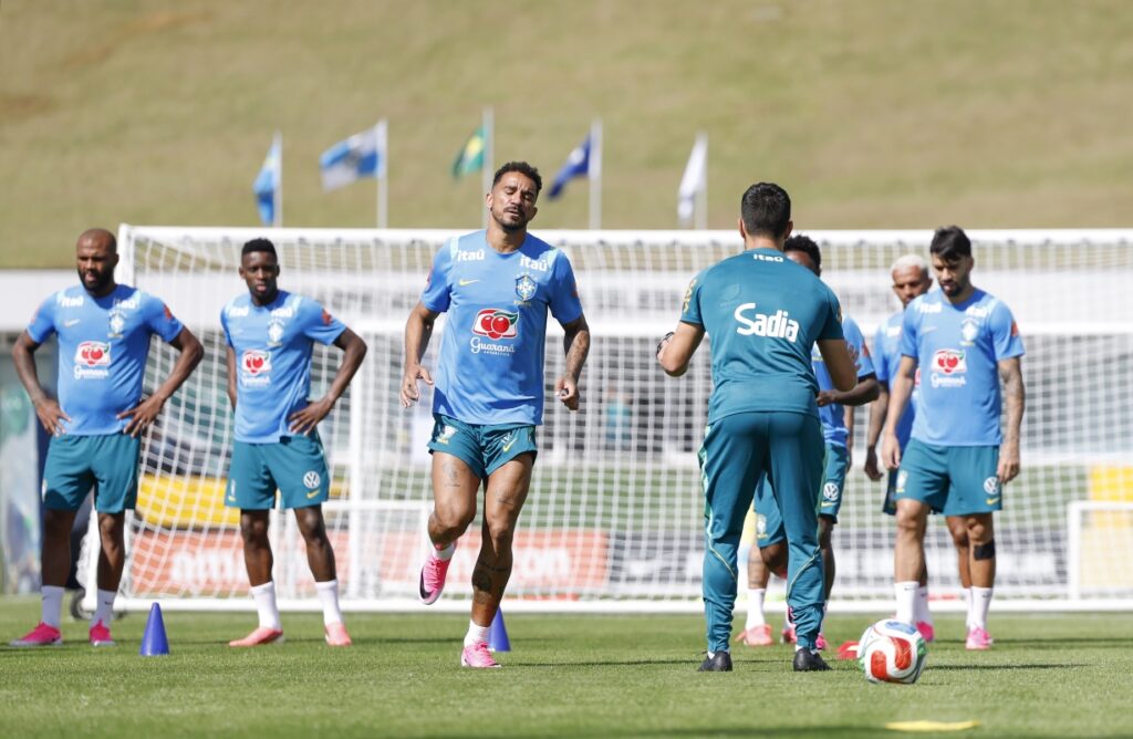 selecao-brasileira-realiza-segundo-dia-de-atividades-na-granja-comary