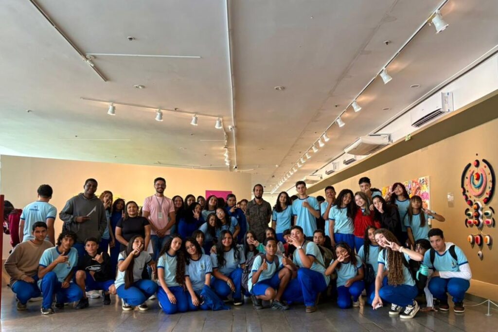 constelacoes-contemporaneas:-estudantes-da-fercal-contemplam-mostra