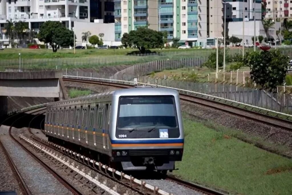 comissao-da-cldf-fiscaliza-estado-de-conservacao-dos-trens-do-metro