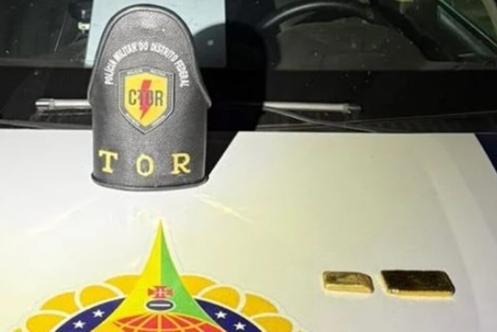 homem-e-preso-com-barras-de-ouro-avaliadas-em-meio-milhao-de-reais