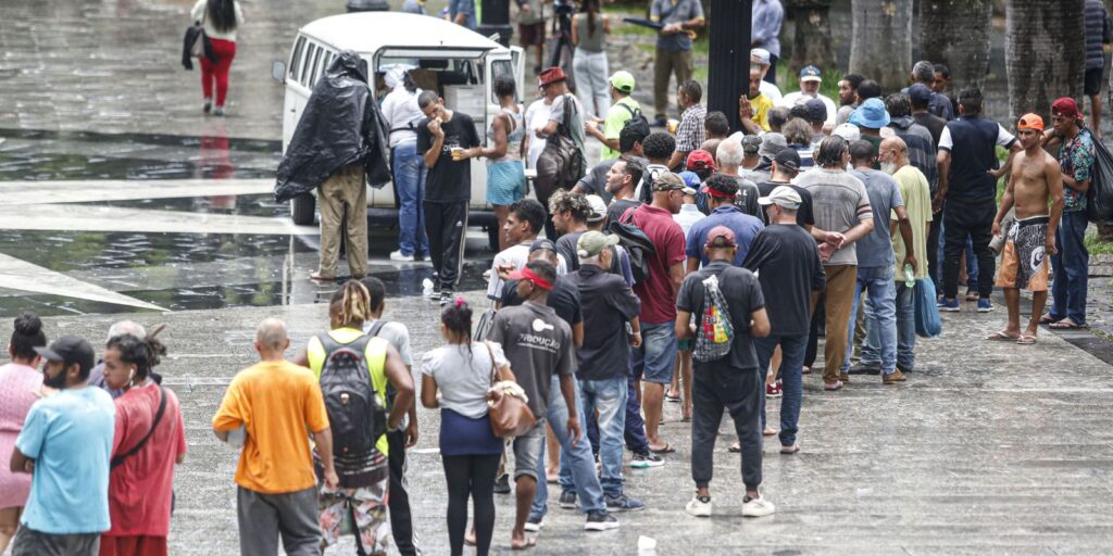 populacao-em-situacao-de-rua-passa-de-388-mil-em-maio;-sp-lidera