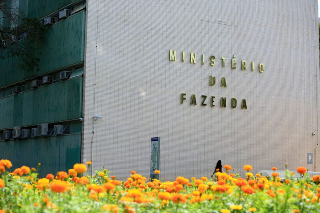 fazenda-se-manifesta-sobre-avanco-de-1,1%-do-pib-no-primeiro-trimestre