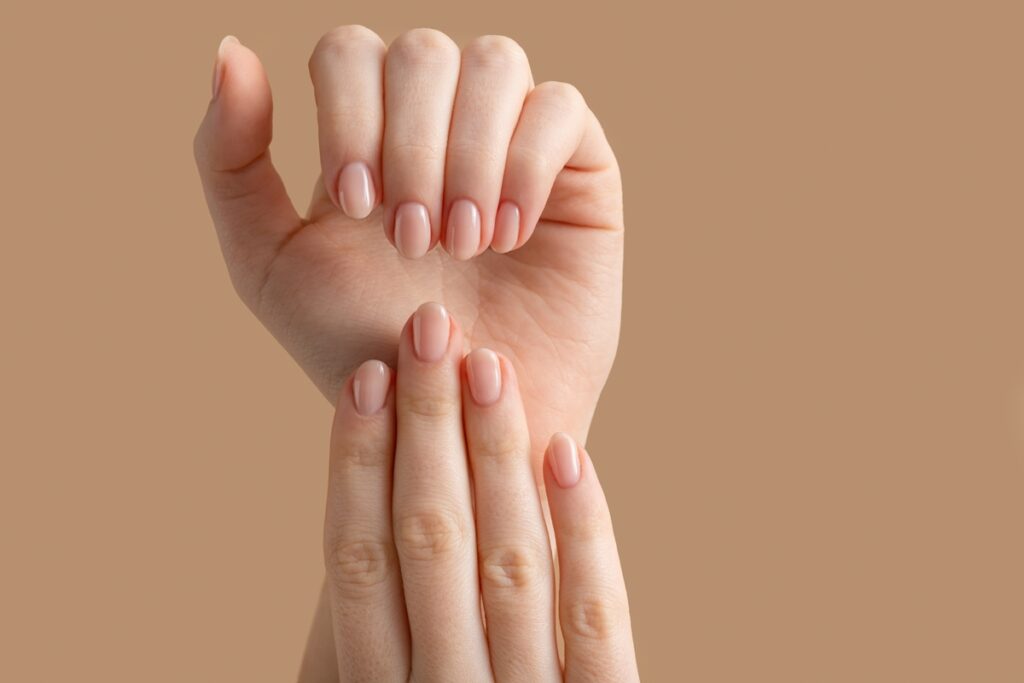 os-riscos-de-tirar-as-cuticulas-das-unhas-toda-semana