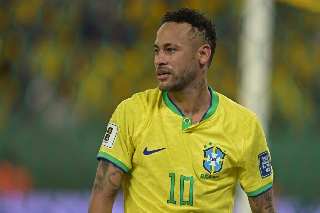 neymar-evolui-bem-de-lesao-e-corte-da-copa-do-mundo-esta-descartado