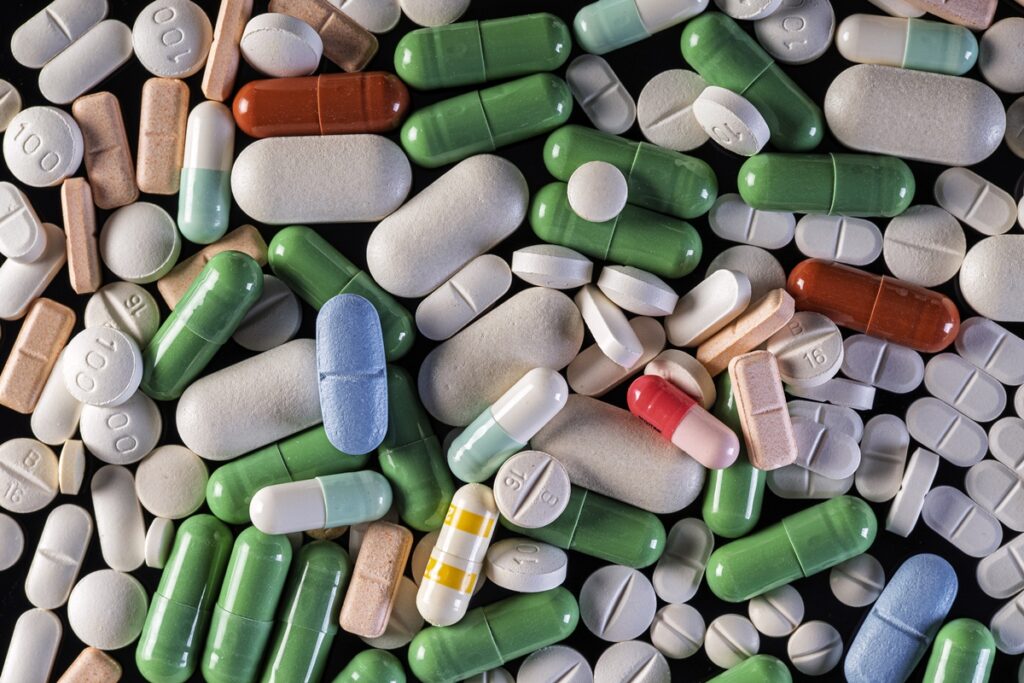 como-remedios-despejados-em-rios-favorecem-superbacterias