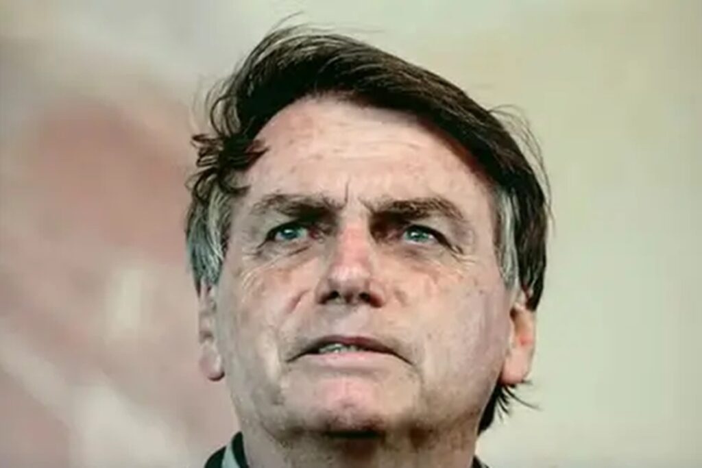 bolsonaro-esta-com-“limitacao-de-movimento-no-ombro”,-diz-relatorio