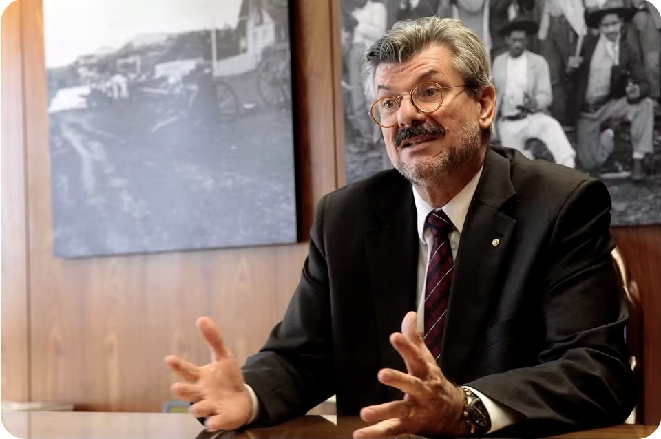 Após 3 meses, STJ corta penduricalhos de ministro do tribunal afastado por denúncia de assédio sexual