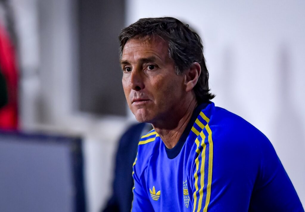 boca-juniors-demite-tecnico-apos-eliminacao-precoce-na-libertadores