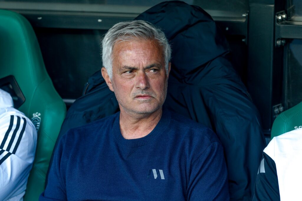 mourinho-afirma-que-video-de-presidente-do-real-e-ia,-diz-jornal