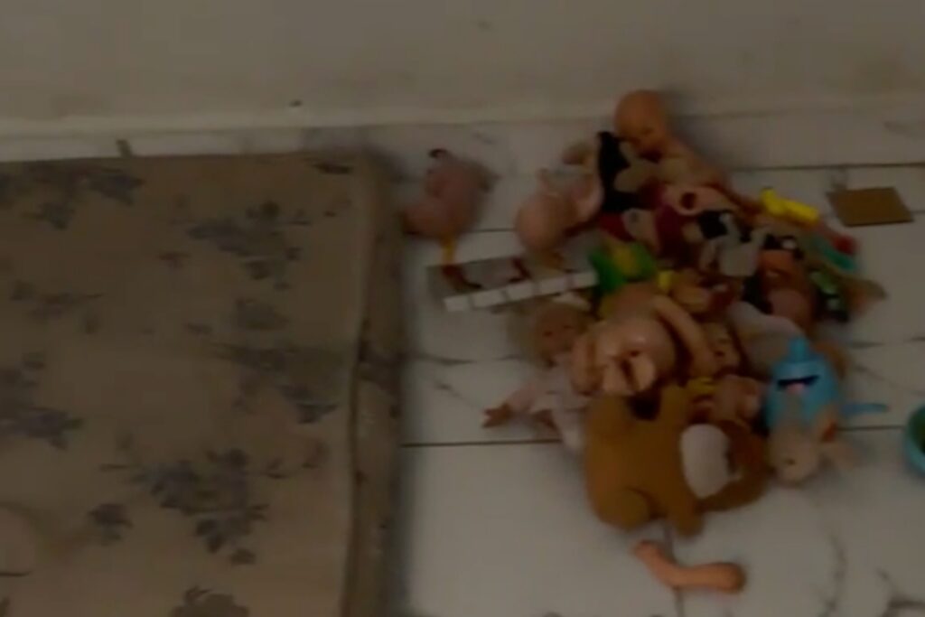 menino-de-10-anos-denuncia-pai-e-salva-tres-irmaos-de-cativeiro-em-go.-veja-video