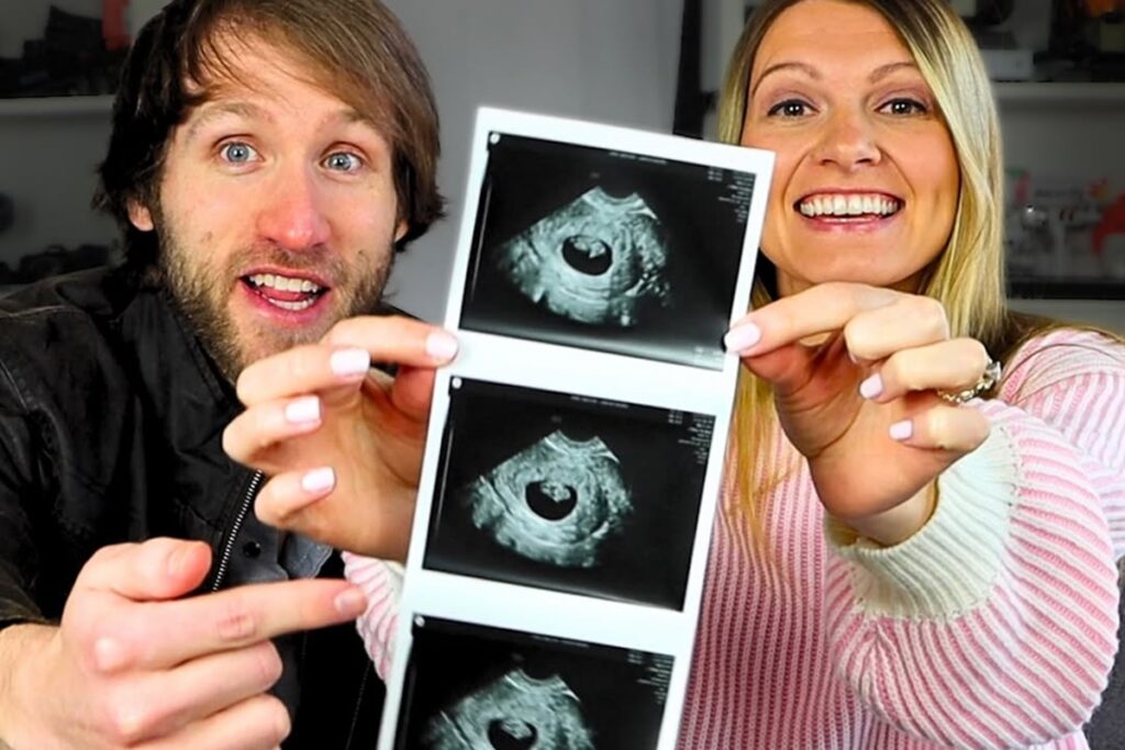 youtubers-relatam-ameacas-apos-abortarem-bebe-que-teria-down