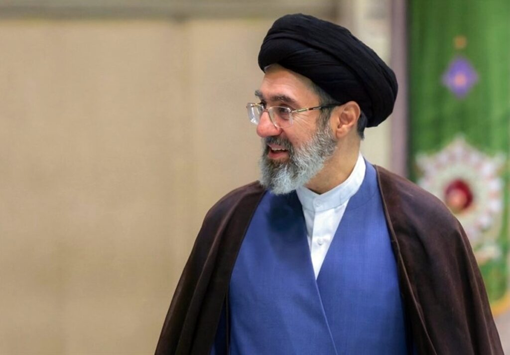 lider-supremo-do-ira-perdoa-2-mil-condenados-por-feriado-religioso