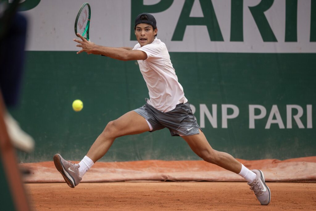 tenis:-guto-miguel-assume-o-topo-do-ranking-mundial-juvenil