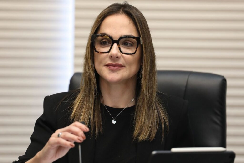 deputada-da-base-acusa-lider-de-tarcisio-na-alesp-de-violencia-de-genero