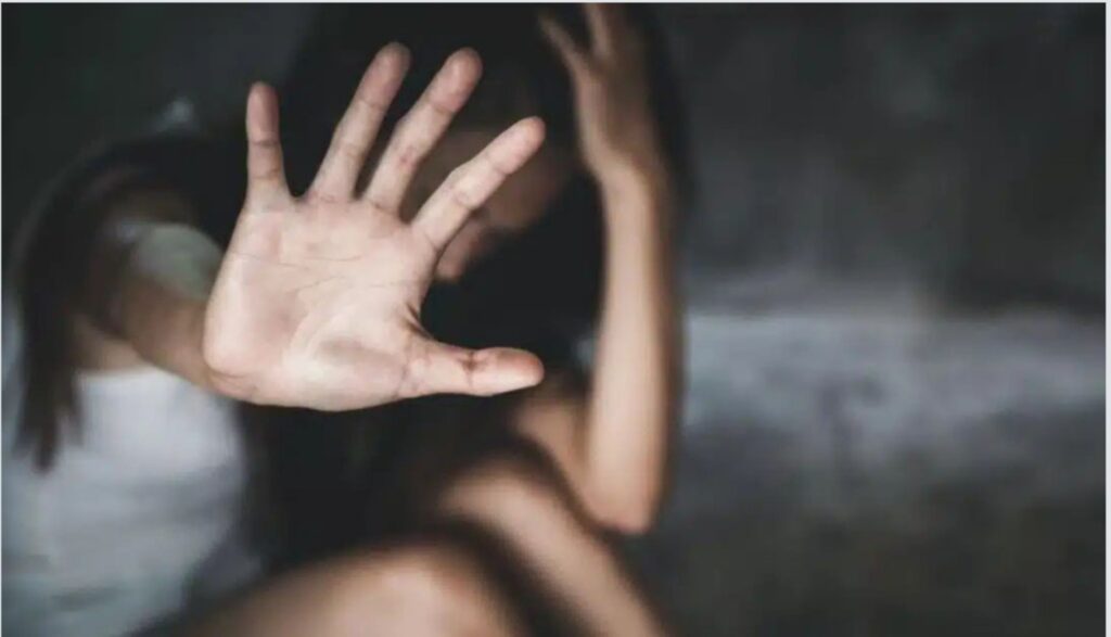 homem-arranca-calcinha-de-mulher-e-tenta-estupra-la:-“me-da-ou-te-mato”