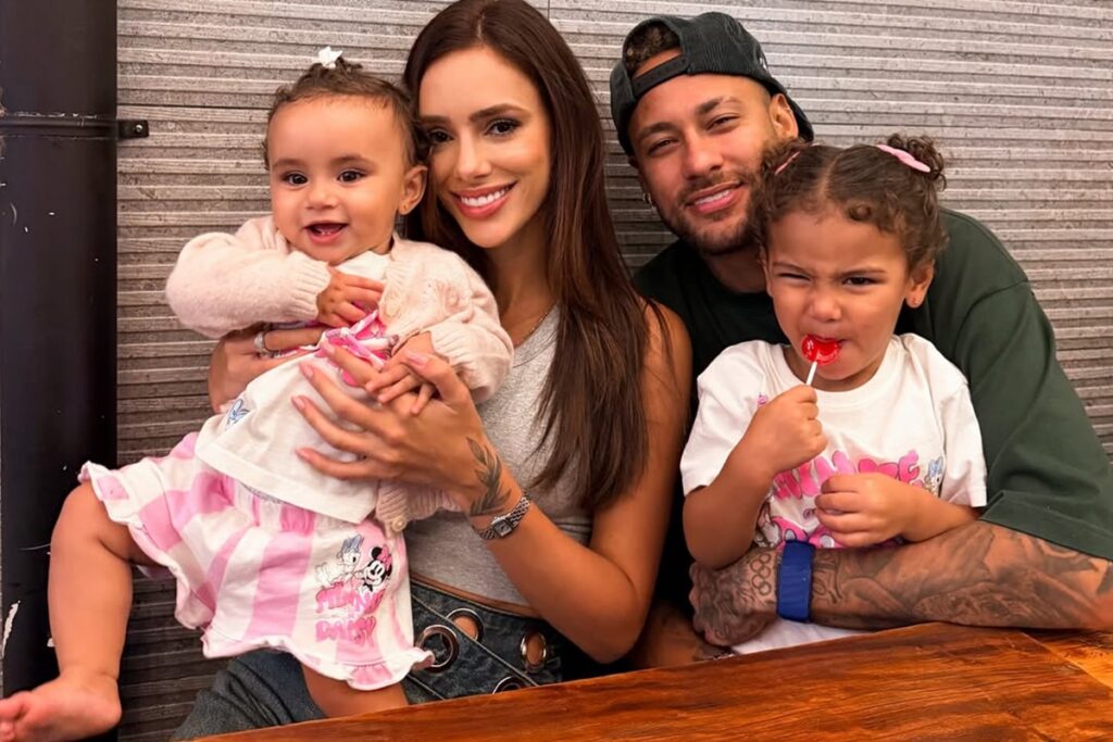 bruna-biancardi-comemora-mesversario-de-filha-com-neymar