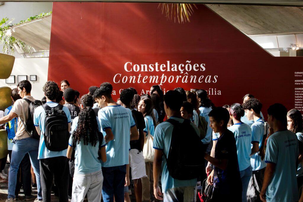 tres-razoes-para-visitar-a-exposicao-constelacoes-contemporaneas