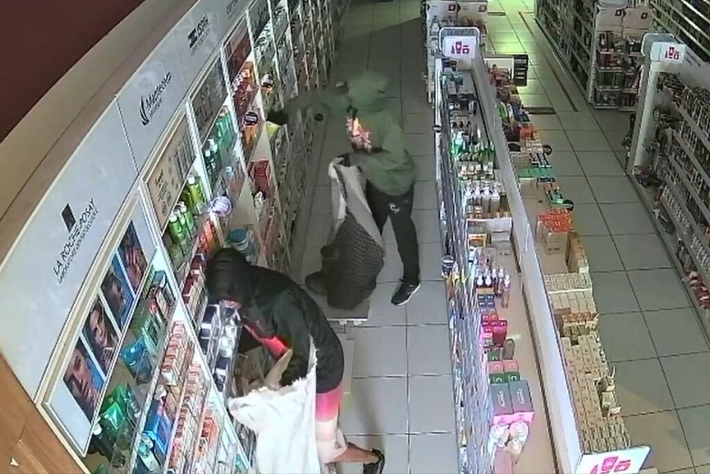 bando-que-furtou-r$-525-mil-em-mounjaro-e-insulina-e-preso-pela-pcdf.-veja-video