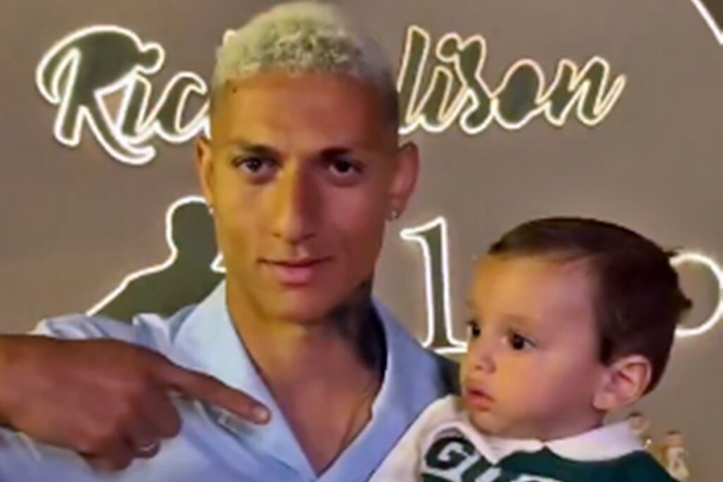 o-“pai-do-bebe”-ainda-pode-jogar-essa-copa-do-mundo?-saiba-chances-de-richarlison