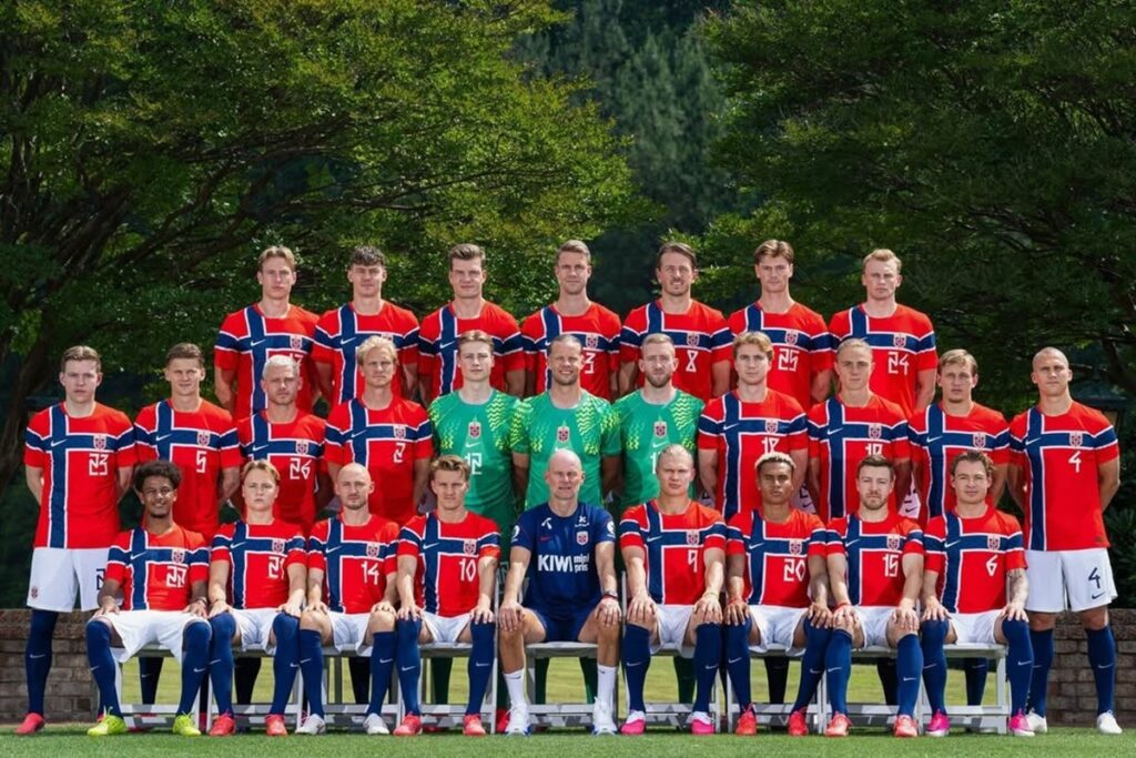 de-vikings-a-uniformizados:-jogadores-da-noruega-viralizam-nas-redes