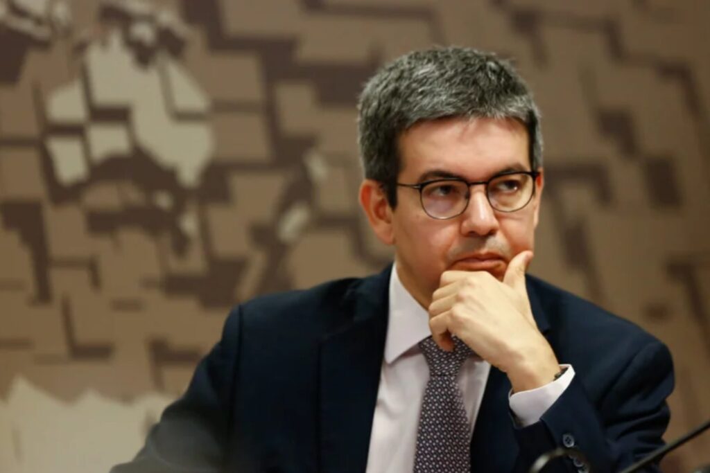 lider-do-governo-defende-que-ministros-do-stf-sejam-fiscalizados-pelo-cnj