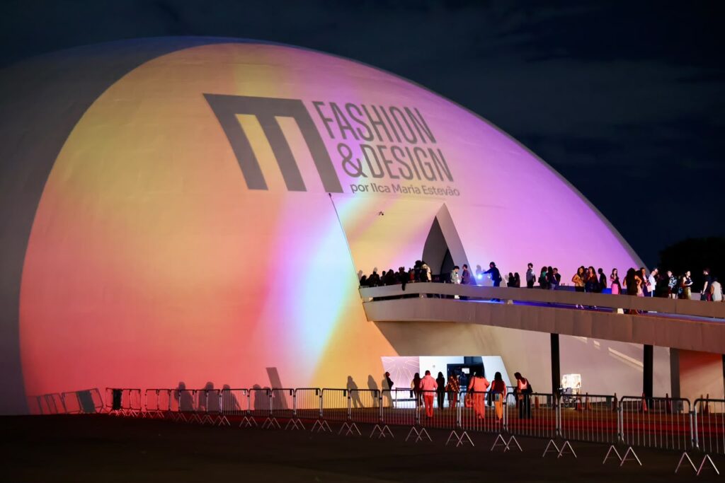 metropoles-fashion-&-design-une-moda-e-arte-em-cartao-postal-brasiliense.-veja-o-espaco