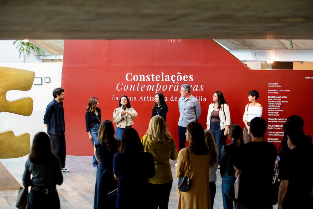 df-tambem-entra-em-campo-com-a-mostra-constelacoes-contemporaneas