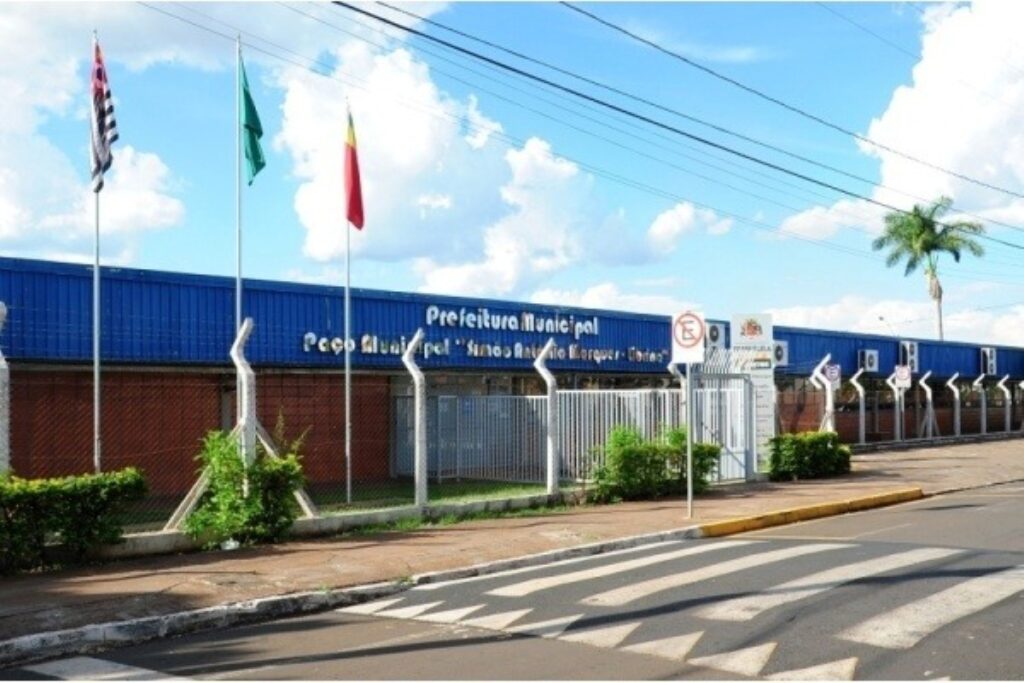 justica-condena-11-servidores-da-prefeitura-de-barretos-por-101-crimes