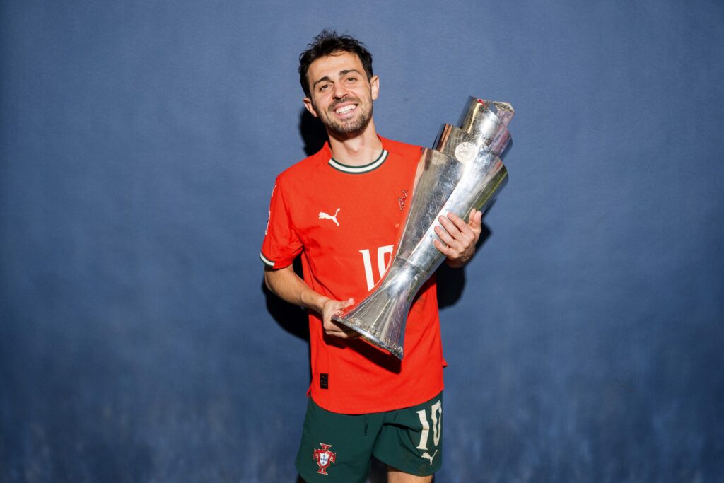 bernardo-silva-deve-ser-o-novo-reforco-do-real-madrid,-diz-jornalista