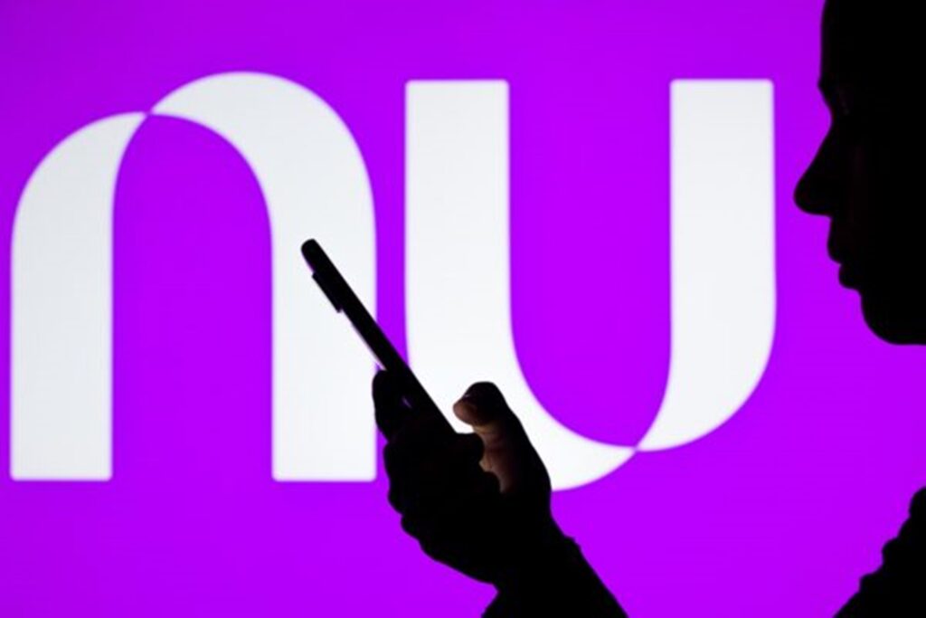 Mensagem sobre “encerramento do Nubank” gera apreensão em clientes mensagem-sobre-“encerramento-do-nubank”-gera-apreensao-em-clientes